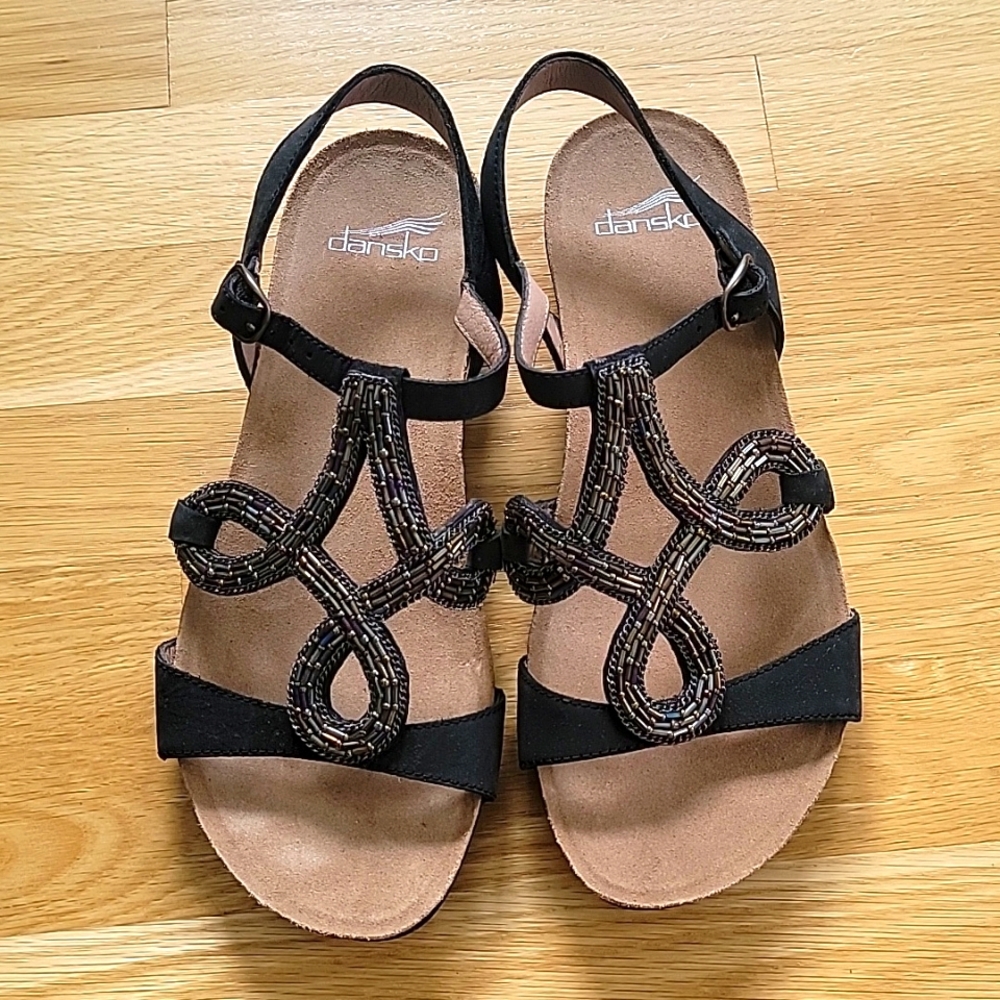 Dansko Sandel Size 39 NWOT